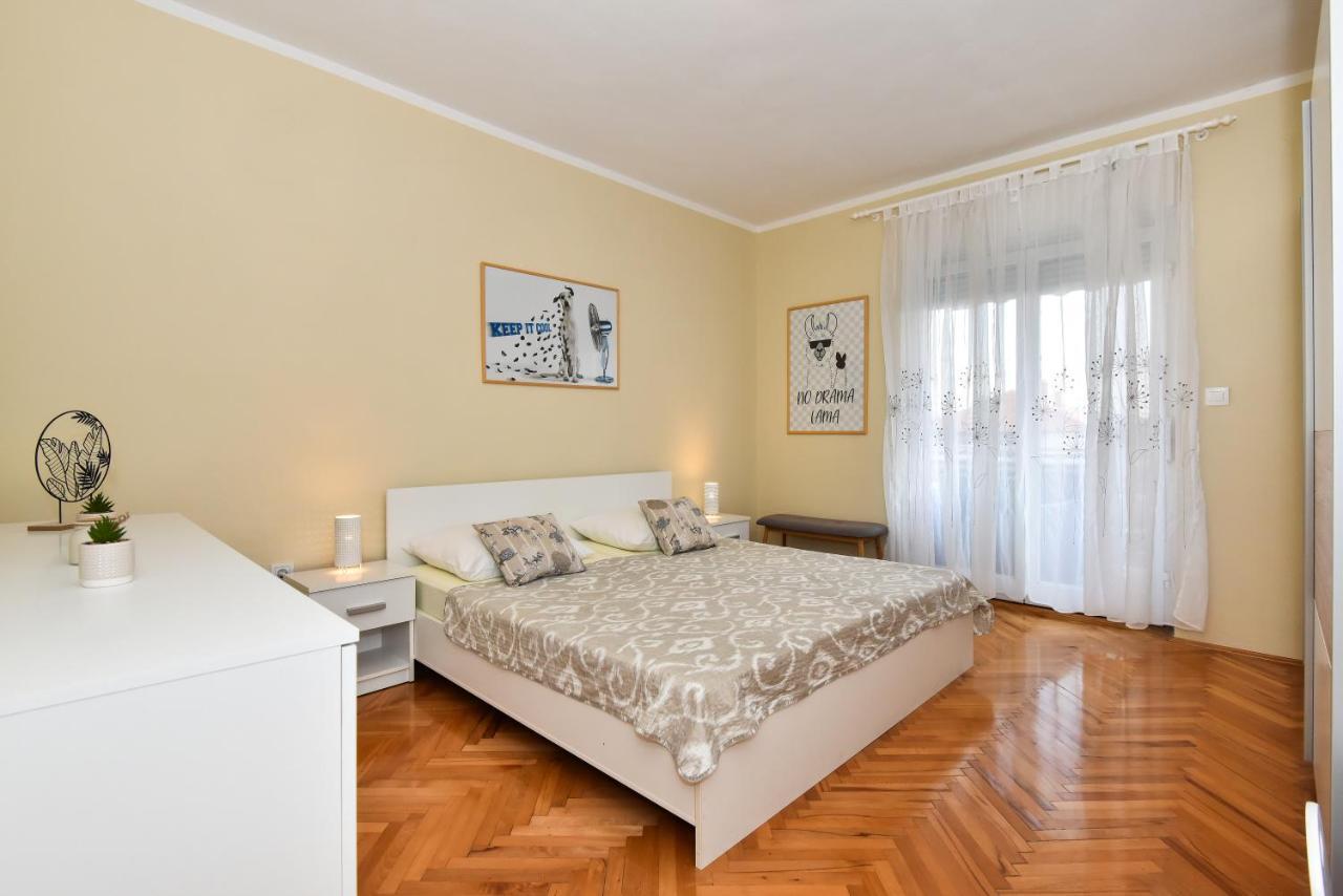 Apartment Sunny Side Zara Esterno foto