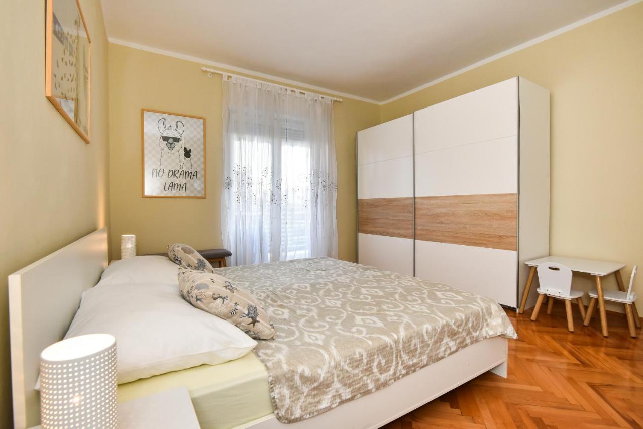 Apartment Sunny Side Zara Esterno foto