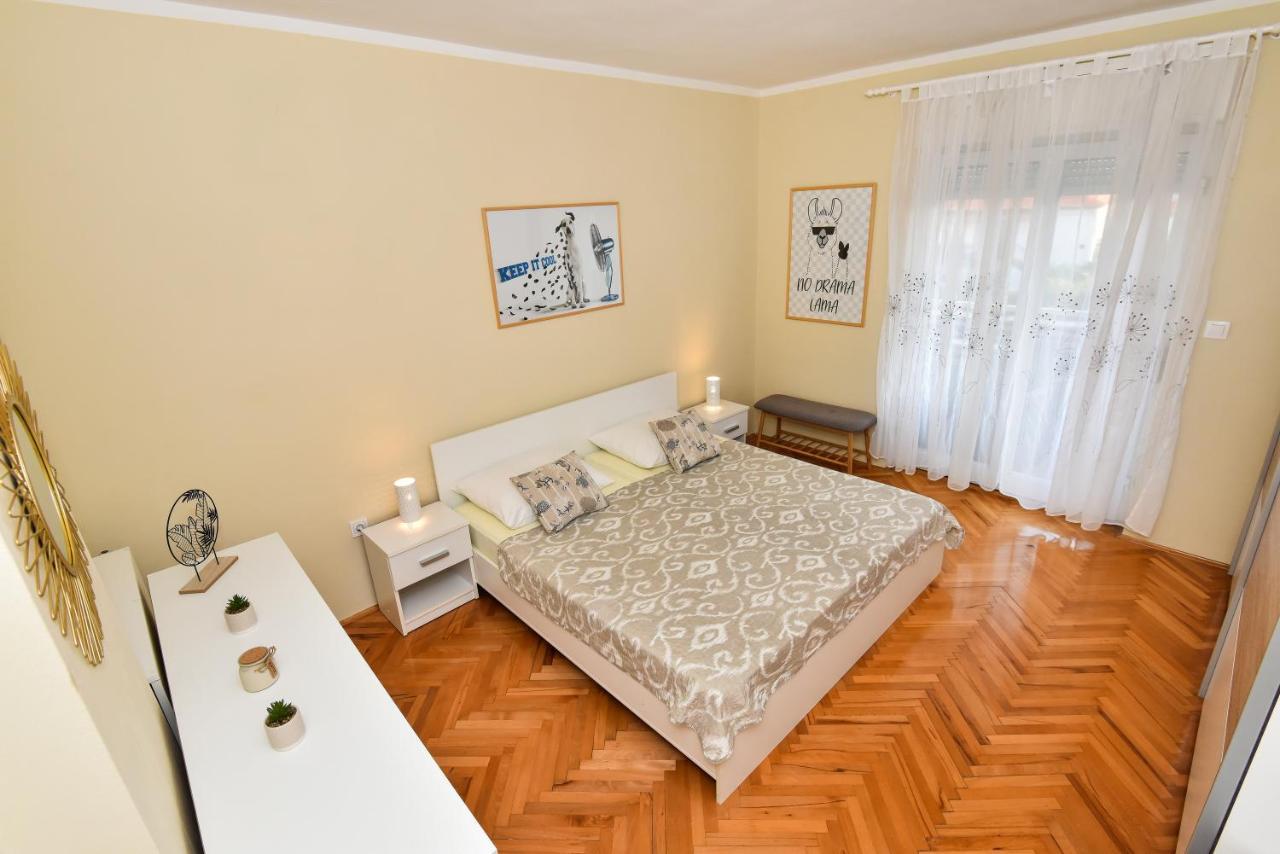 Apartment Sunny Side Zara Esterno foto
